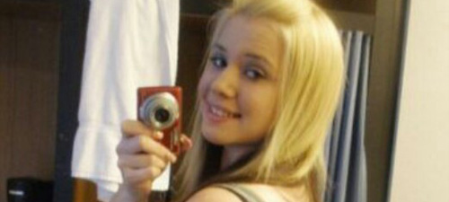 Myriam blonde ronde et coquine dans le 69